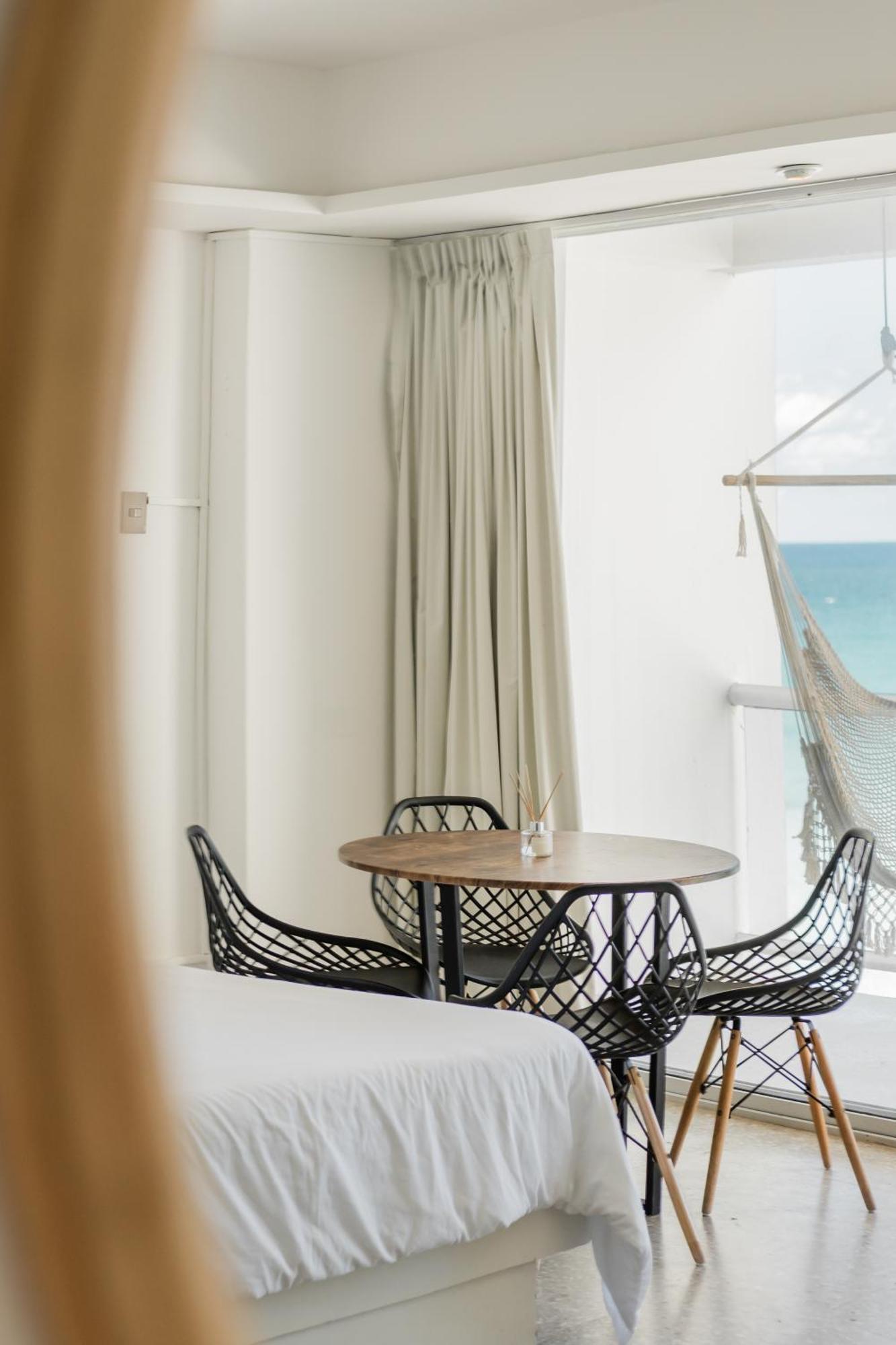 *Turquoise Escape- Beachfront Studio By Casa Paraiso* Cancún Buitenkant foto